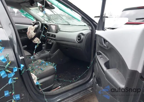 2019 Hyundai Kona Sel z USA, uszkodzony, nr VIN KM8K6CAA4KU325144